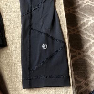 Women’s Cropped Lululemon Leggings